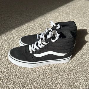 High top vans like new!